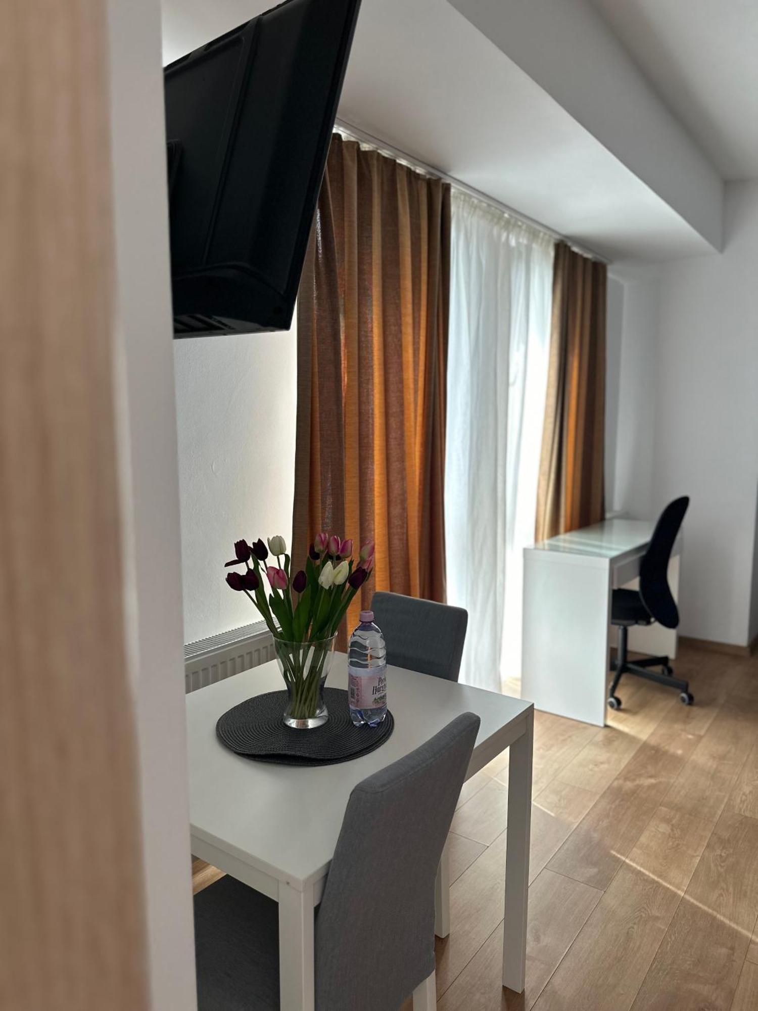 Central Studio Bucur บูคาเรสต์ ภายนอก รูปภาพ
